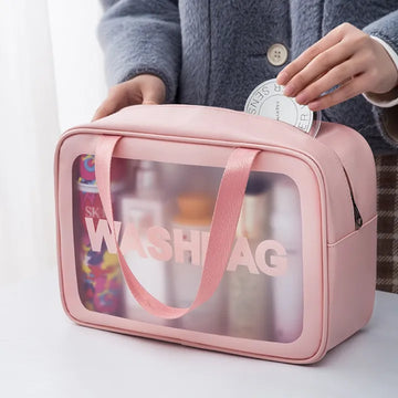 Travel Makeup Bag: Spacious and Durable