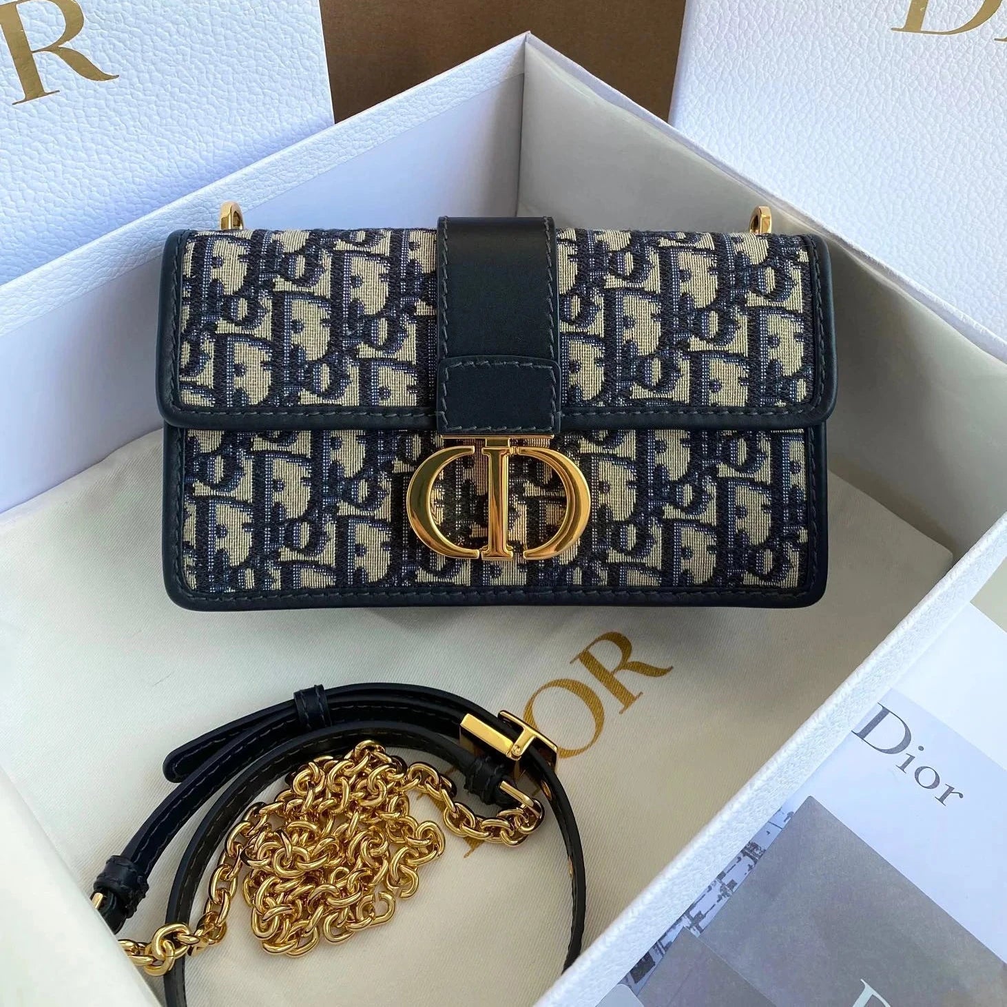 Dior Montaigne 30 chain